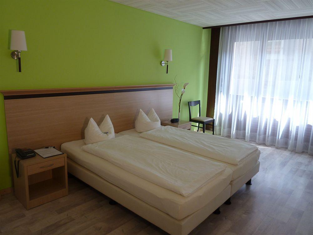 De La Vieille Tour Hotel
