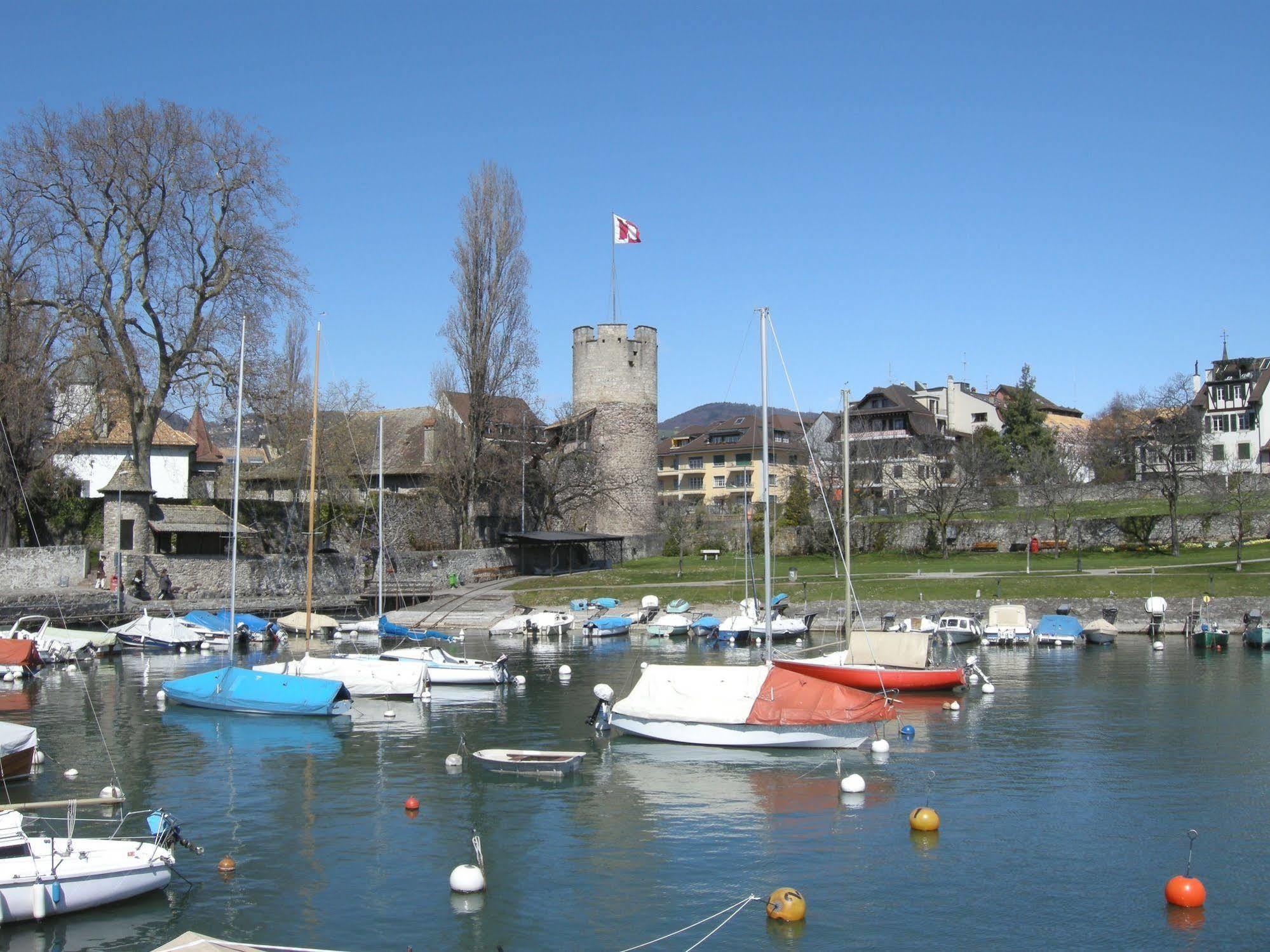 Hotel De La Vieille Tour 3*