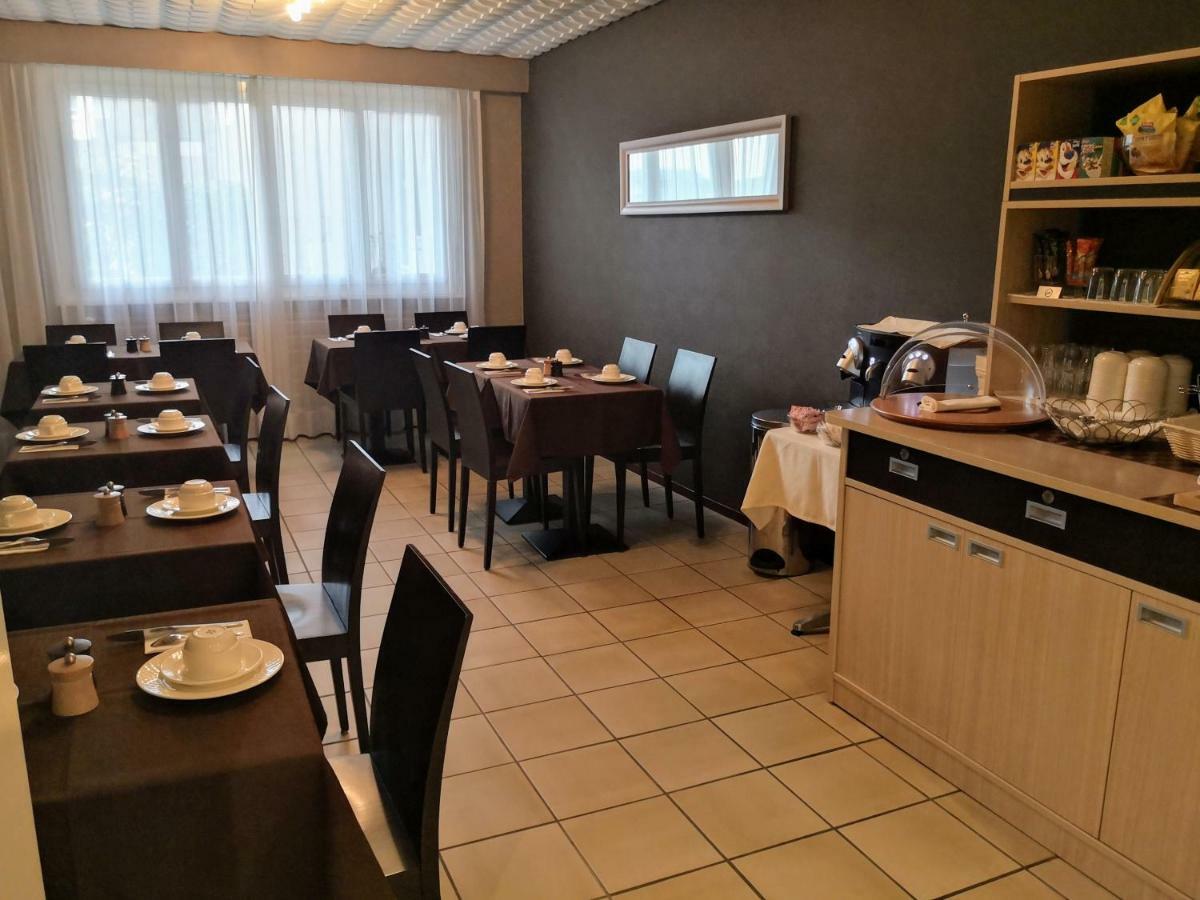 Hotel De La Vieille Tour 3*